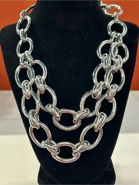 Gorgeous! Loft silver tone super chunky necklace
